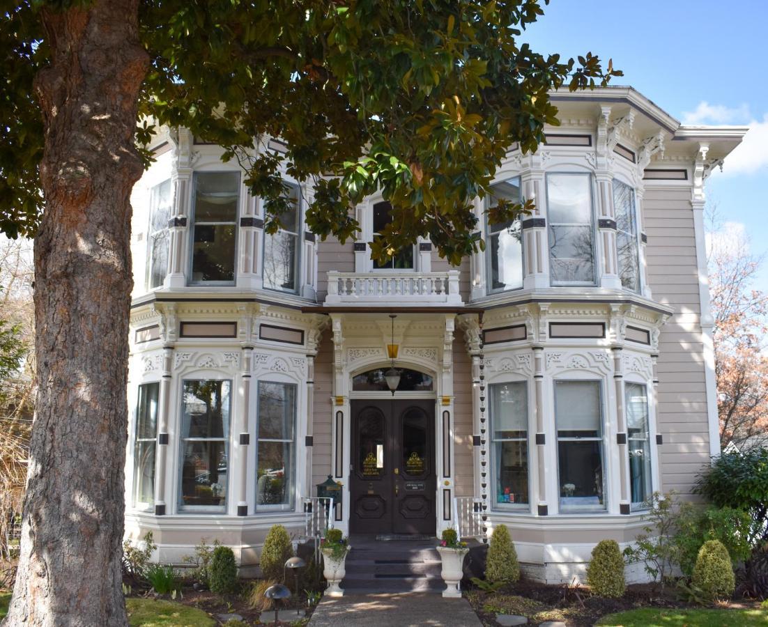 Mccall House Boutique Hotel Ashland Kültér fotó